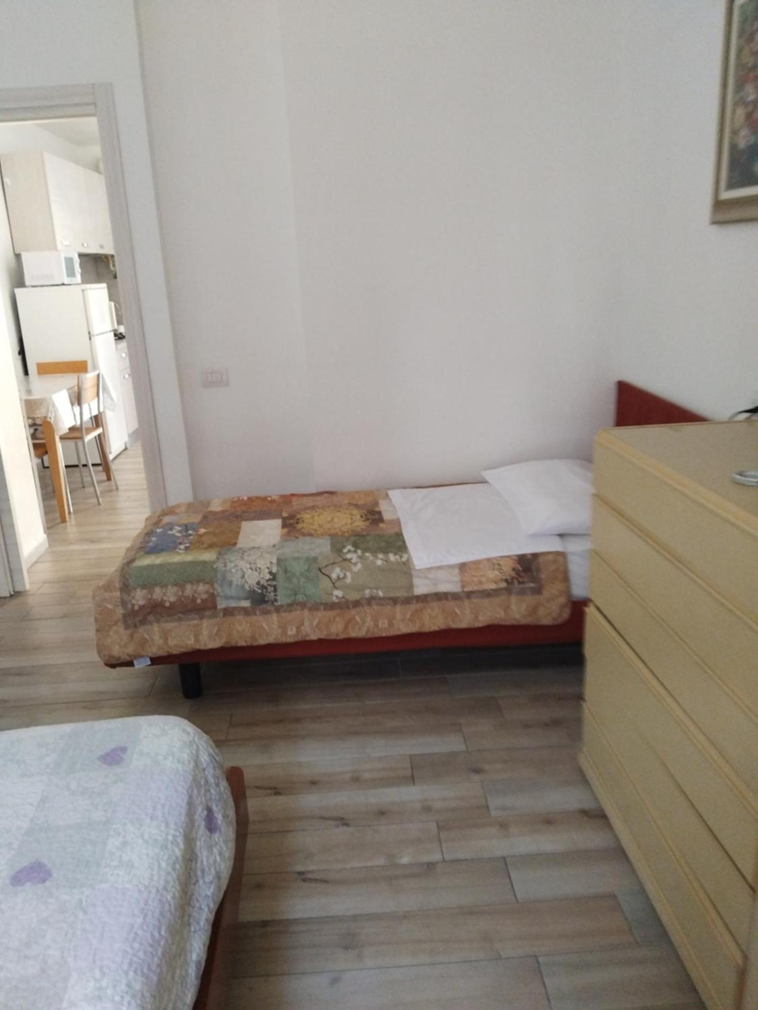 3 Station Free Parking Appartement Milaan