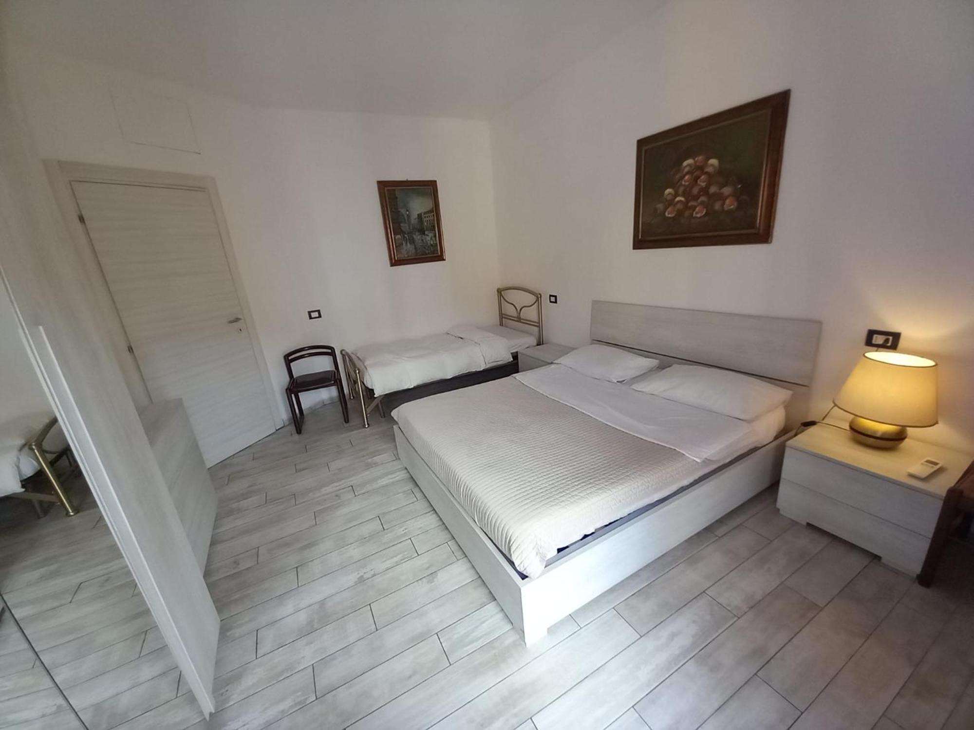 Appartement 3 Station Free Parking Milaan